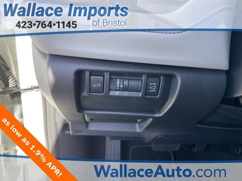 Certified 2025 Subaru Forester Premium w/ Convenience Package #2 image 18