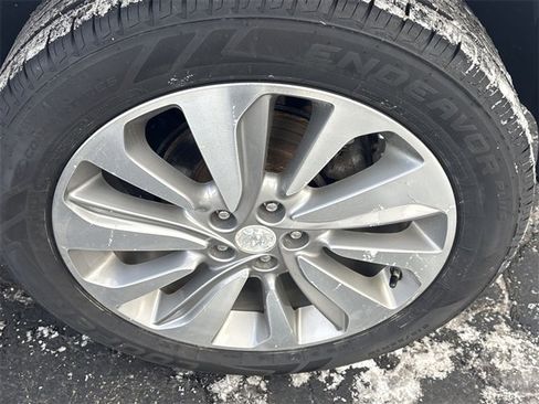 Certified 2020 Buick Encore Preferred image 31