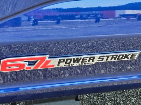 New 2026 Ford F350 Lariat w/ Black Appearance Package image 31