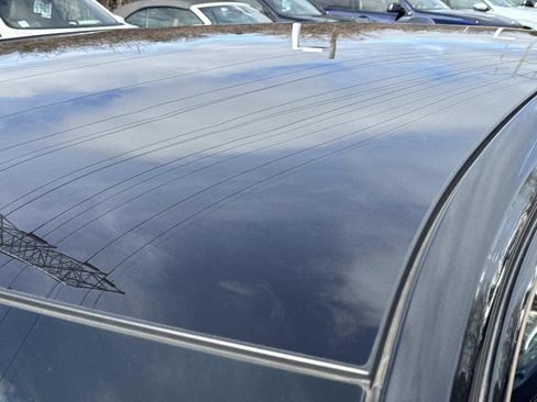 Certified 2023 BMW 760i xDrive AWD/4WD image 11