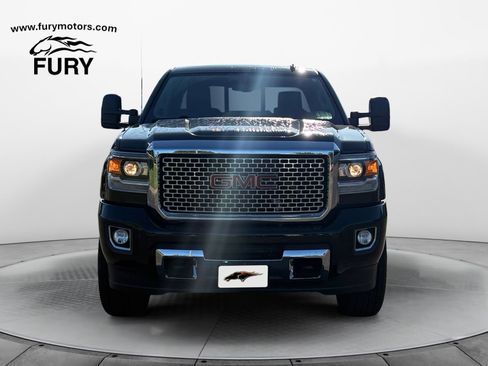 Used 2015 GMC Sierra 2500 Denali AWD/4WD image 9