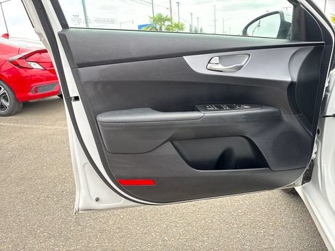 Used 2024 Kia Forte LXS FWD image 15
