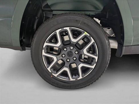 New 2026 RAM 1500 Laramie AWD/4WD image 17