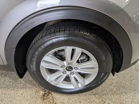 Used 2019 Kia Sportage LX AWD/4WD image 11