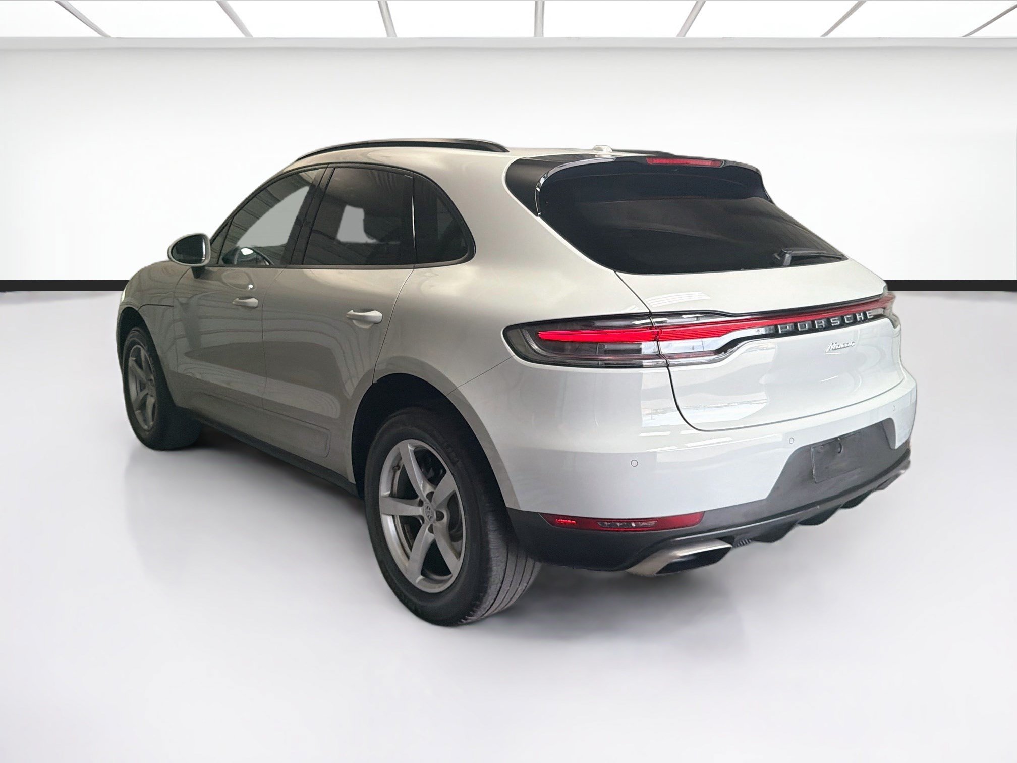 Used 2021 Porsche Macan AWD/4WD image 6