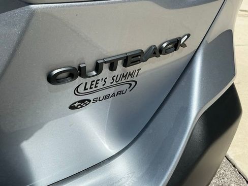 Used 2025 Subaru Outback Onyx Edition AWD/4WD image 6