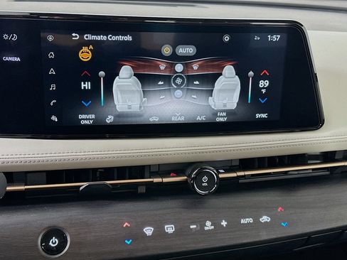 Used 2023 Nissan Ariya FWD image 24