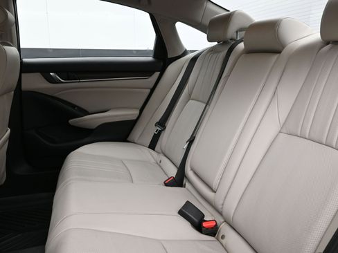 Used 2018 Honda Accord EX-L image 22