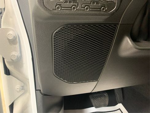 Used 2025 Jeep Wrangler Sport S image 28