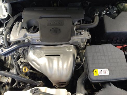 Used 2017 Toyota Camry XSE w/ Moonroof Package FWD image 30