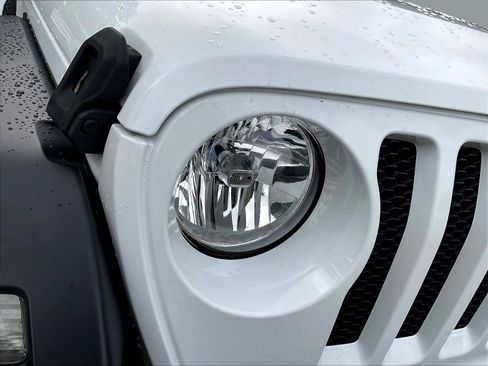 Used 2018 Jeep Wrangler Unlimited Sport S AWD/4WD image 33