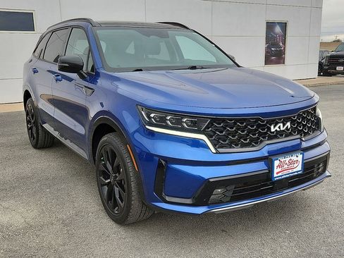 Used 2022 Kia Sorento SX image 5