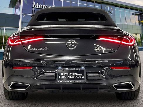 Used 2025 Mercedes-Benz CLE 300 4MATIC Cabriolet image 4