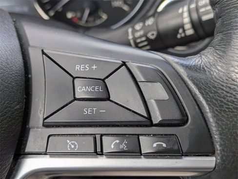 Used 2017 Nissan Rogue SV w/ SV Premium Package image 26