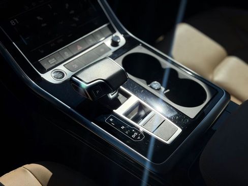 Used 2023 Audi Q7 3.0T Premium Plus w/ Premium Plus Package image 18