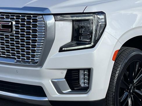 Used 2021 GMC Yukon Denali image 9