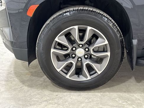Used 2023 Chevrolet Tahoe LS AWD/4WD image 32