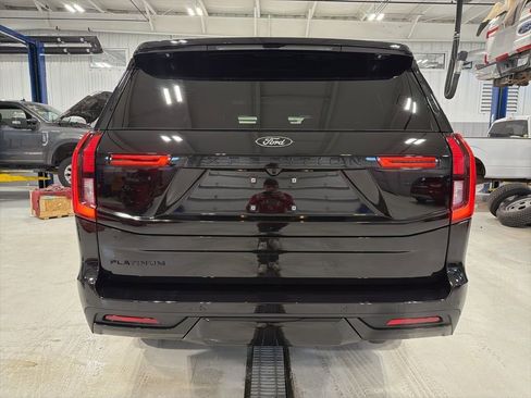 New 2026 Ford Expedition Platinum w/ Stealth Performance Package AWD/4WD image 7