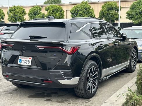 Used 2024 Acura ZDX A-Spec image 5