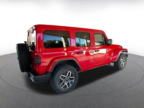 Used 2025 Jeep Wrangler Sahara image 15