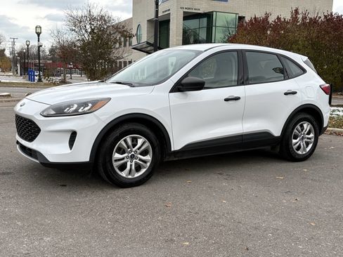 Used 2020 Ford Escape S image 8