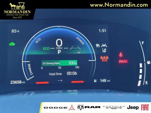 Used 2025 Toyota Camry LE FWD image 8