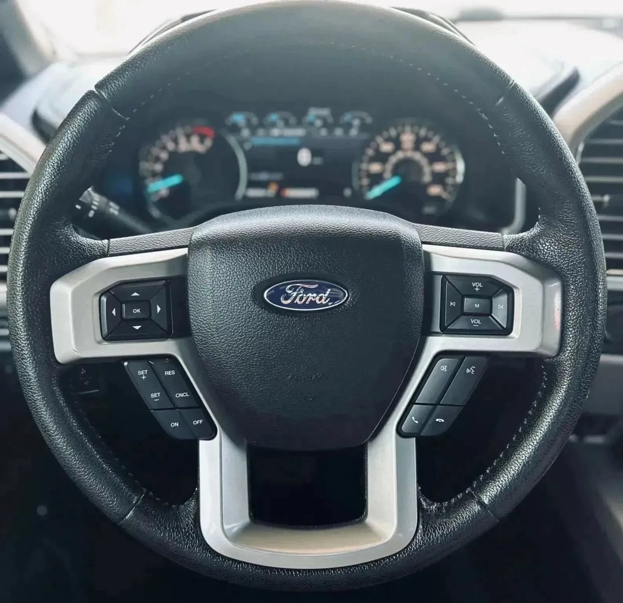 Used 2015 Ford F150 Lariat AWD/4WD image 10
