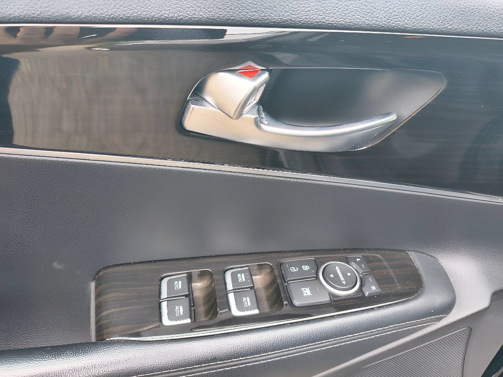 Used 2020 Kia Sorento FWD V6 image 10