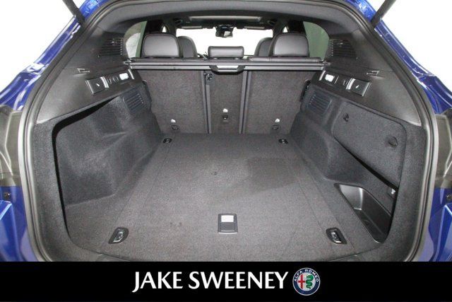 Used 2022 Alfa Romeo Stelvio Sprint AWD/4WD image 26