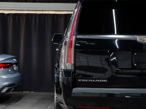 Used 2016 Cadillac Escalade Platinum image 61