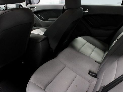 Used 2017 Kia Forte LX FWD image 20