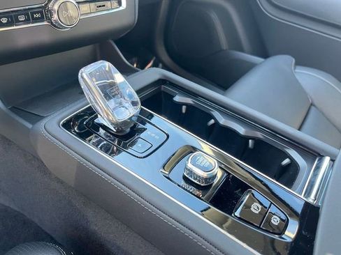 New 2025 Volvo XC90 T8 Ultra w/ Protection Package Premier image 30