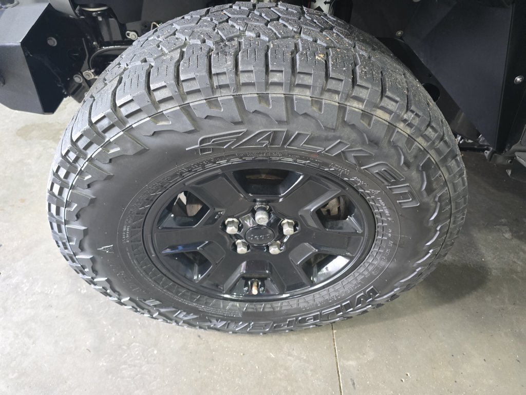 Used 2021 Jeep Gladiator Mojave w/ Trailer Tow Package AWD/4WD image 10