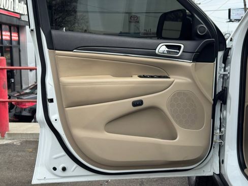 Used 2019 Jeep Grand Cherokee Limited w/ Luxury Group II image 22