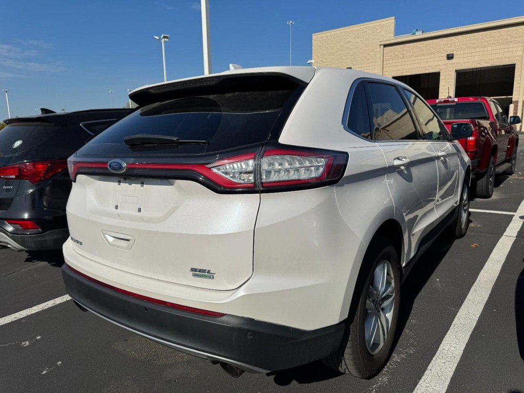 Used 2016 Ford Edge SEL w/ Equipment Group 201A FWD image 2