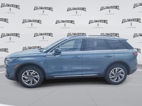 New 2026 Lincoln Corsair Premiere image 2