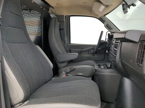 Used 2024 Chevrolet Express 2500 w/ Driver Convenience Package RWD image 28