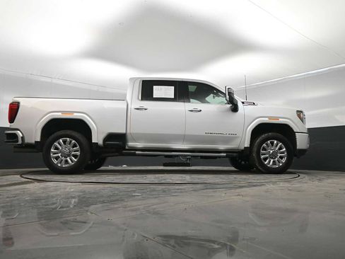 Used 2023 GMC Sierra 3500 Denali w/ Denali Ultimate Package image 40