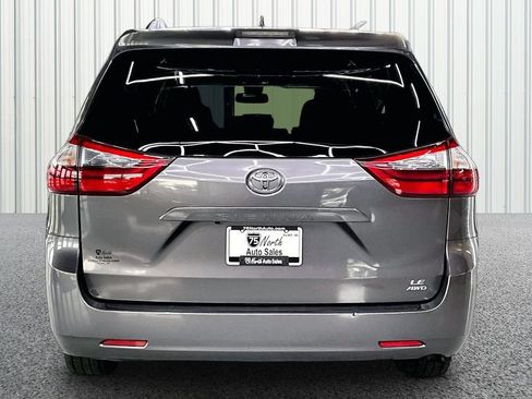 Used 2020 Toyota Sienna LE w/ LE Preferred Package AWD/4WD image 5