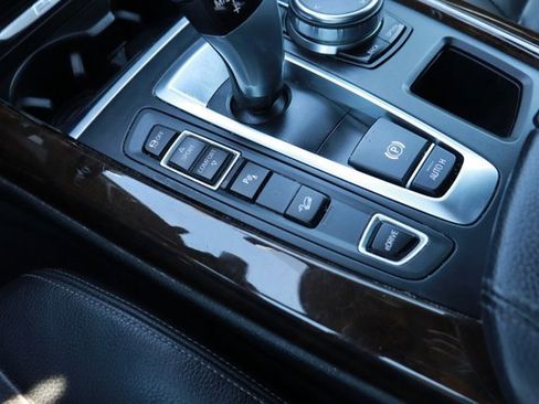 Used 2018 BMW X5 xDrive40e w/ Driving Assistance Package AWD/4WD image 19