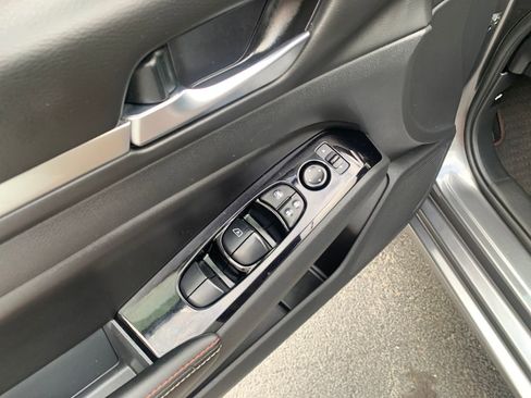 Used 2024 Nissan Altima 2.5 SR w/ SR Premium Package FWD image 20