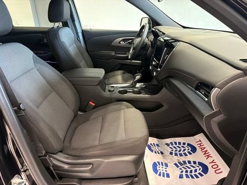 Used 2023 Chevrolet Traverse LT FWD image 13