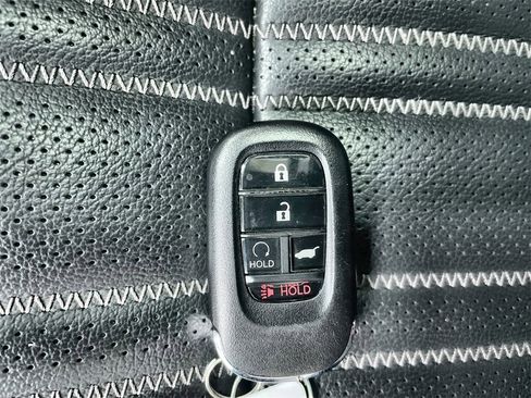 Certified 2025 Honda HR-V EX-L image 34