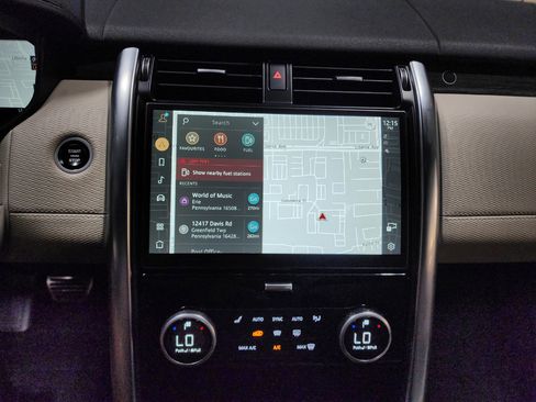 Used 2022 Land Rover Discovery S R-Dynamic image 38