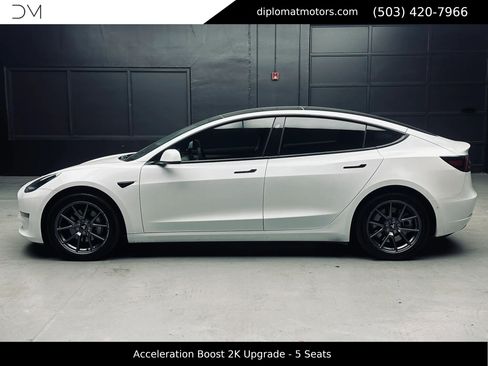 Used 2022 Tesla Model 3 Long Range AWD/4WD image 4