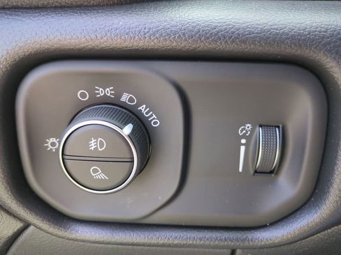 New 2026 RAM 3500 Tradesman AWD/4WD image 18