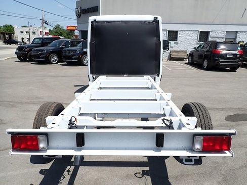 New 2023 RAM ProMaster 3500 w/ Lane Management Group image 4