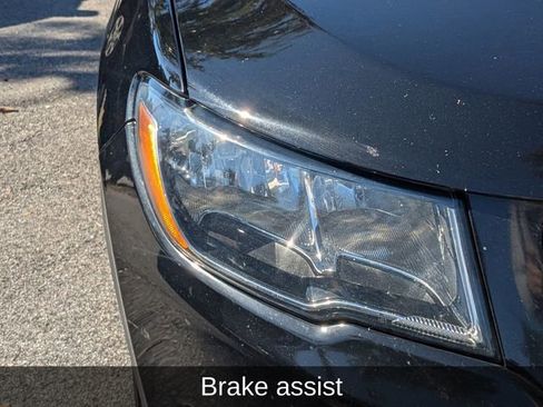 Used 2020 Jeep Compass Latitude w/ Popular Equipment Group image 9