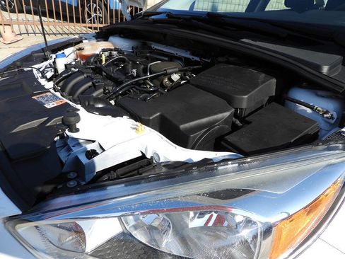 Used 2016 Ford Focus SE FWD image 41