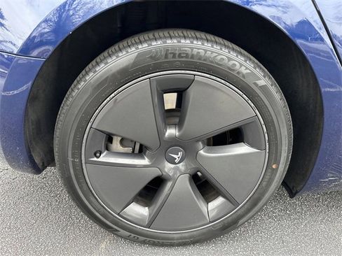 Used 2023 Tesla Model 3 Standard Range image 26